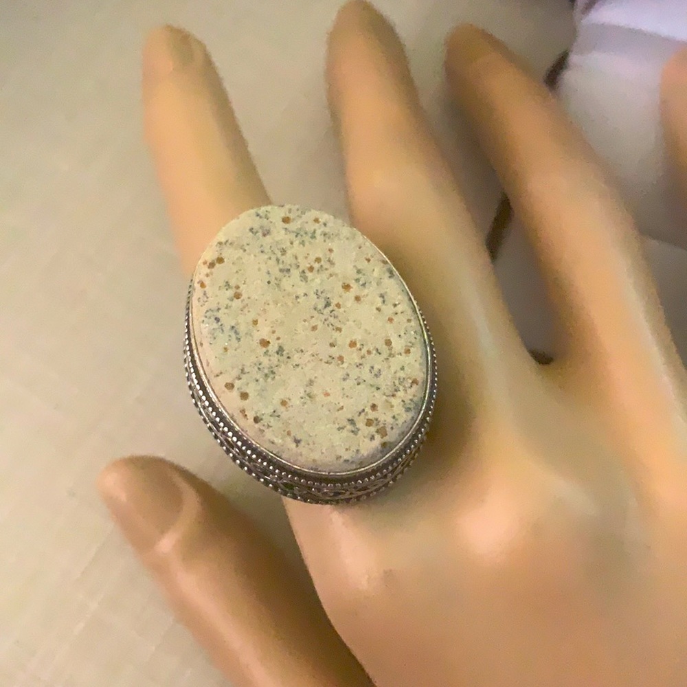 NEW  Beautiful artwork German dendritic Opal ring